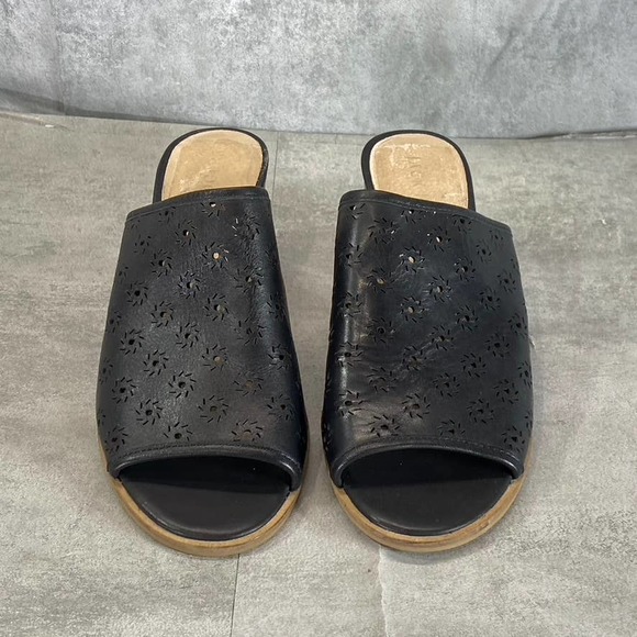 Jack Rogers Women's Black Leather Ronnie Perforated Peep-Toe Sandals SZ 9 - Picture 3 of 10